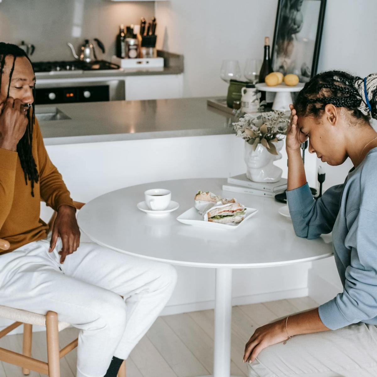 Love, Guilt & Money: The Emotional Battle You Never&nbsp;Chose